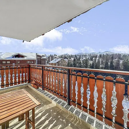 Between Slopes And Golf Facing The Alps Appartement